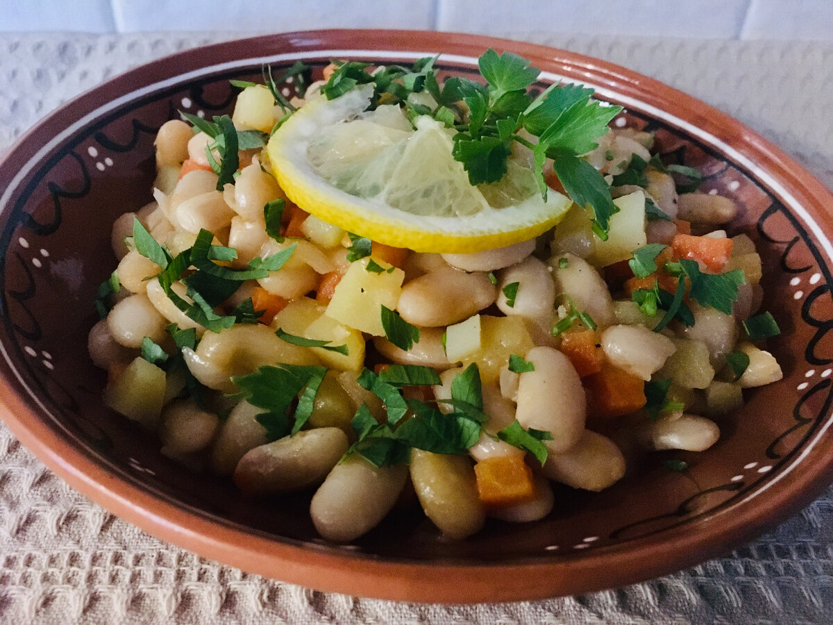 Знаменитое турецкое блюдо из фасоли: пилаки (Fasulye Pilaki) | Вкусная еда  без труда | Дзен