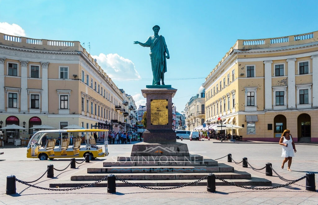 Памятник Дюку де Ришелье
