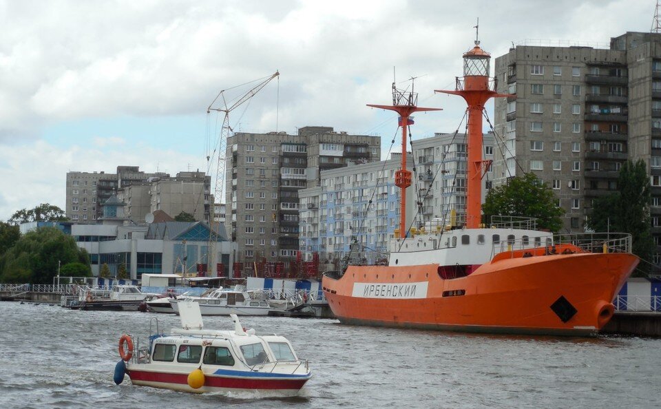     Музей Мирового океана спас последний в России плавучий обитаемый маяк. Владислав РЖЕВСКИЙ
