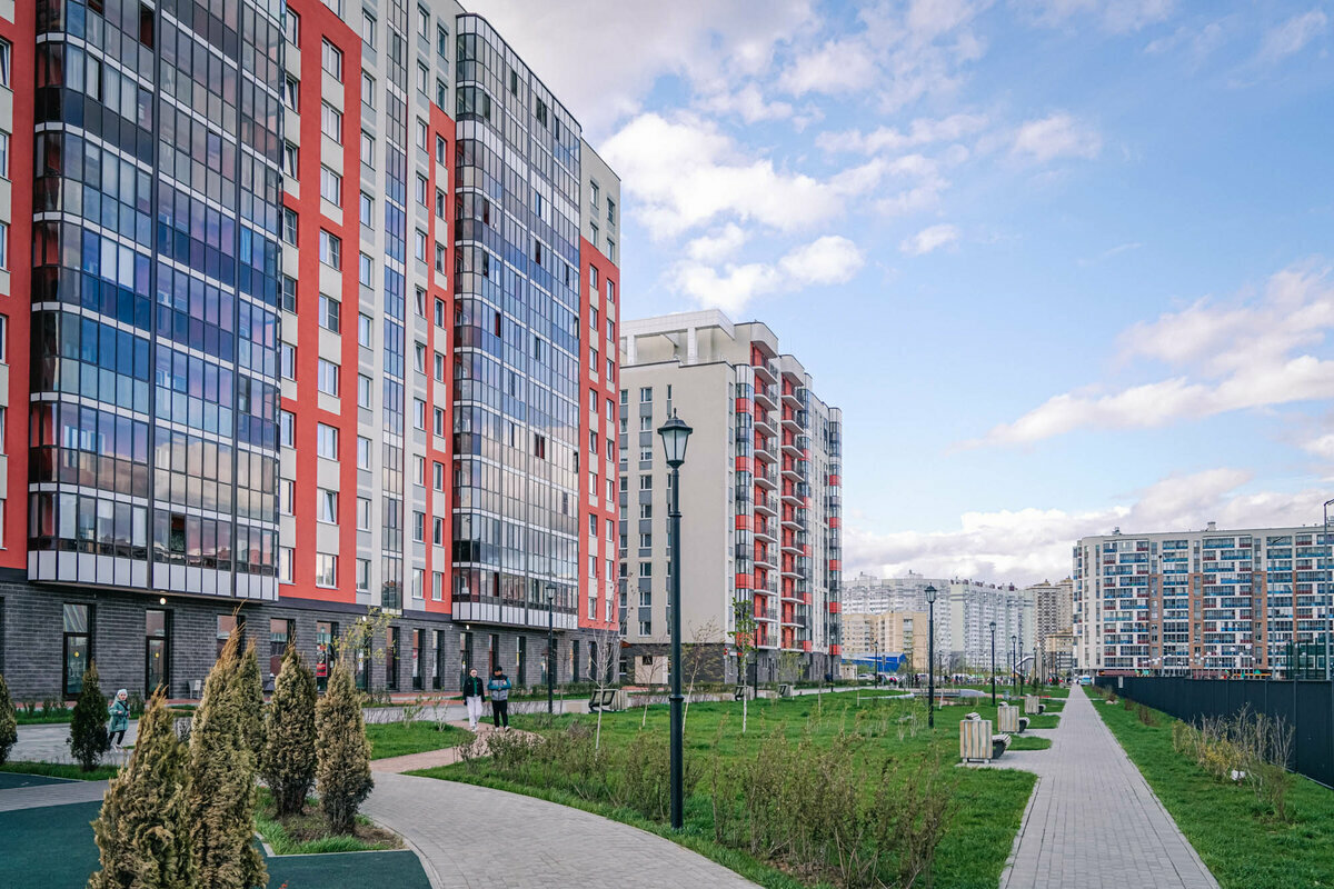 Так выглядят готовые дома квартала «Энфилд», где уже живут люди