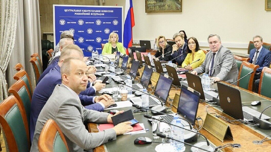     ЦИК назначил двух новых членов избиркома Хакасии с правом решающего голоса.