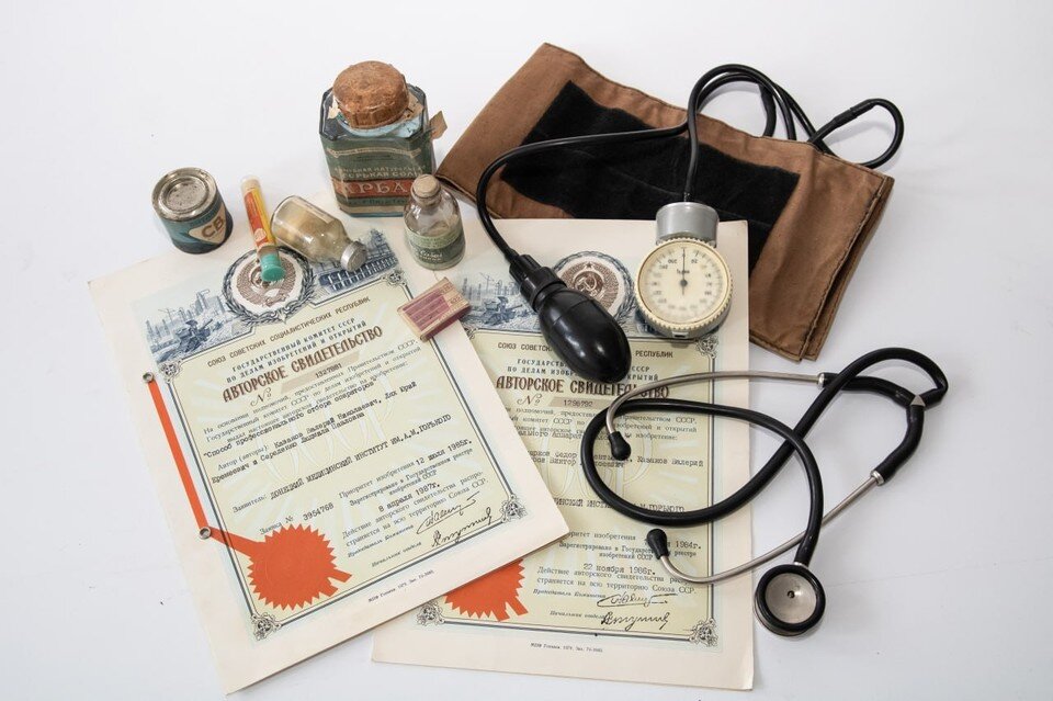    На сегодня собрано свыше 120 экспонатов, демонстрирующих трудовой подвиг представителей различных профессий Донбасса. Фото: Телеграм Лариса Толстыкина