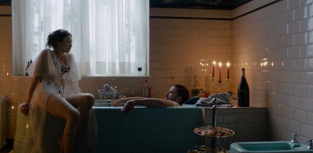 Кадр из фильма "Комната желаний" / The Room (2018, Франция, Бельгия, Люксембург), режиссёр  Кристиан ВолькманКадр из фильма "Комната желаний" / The Room (2018, Франция, Бельгия, Люксембург), режиссёр  Кристиан Волькман