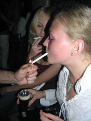 Каковы же причины курения подростков? Для курения подростков причин множество вот некоторые из них: