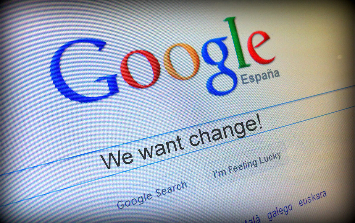 Google продолжить. Гугл следит за пользователями. Гугл слежка. Гугл расскажи. Гугл следит за вами