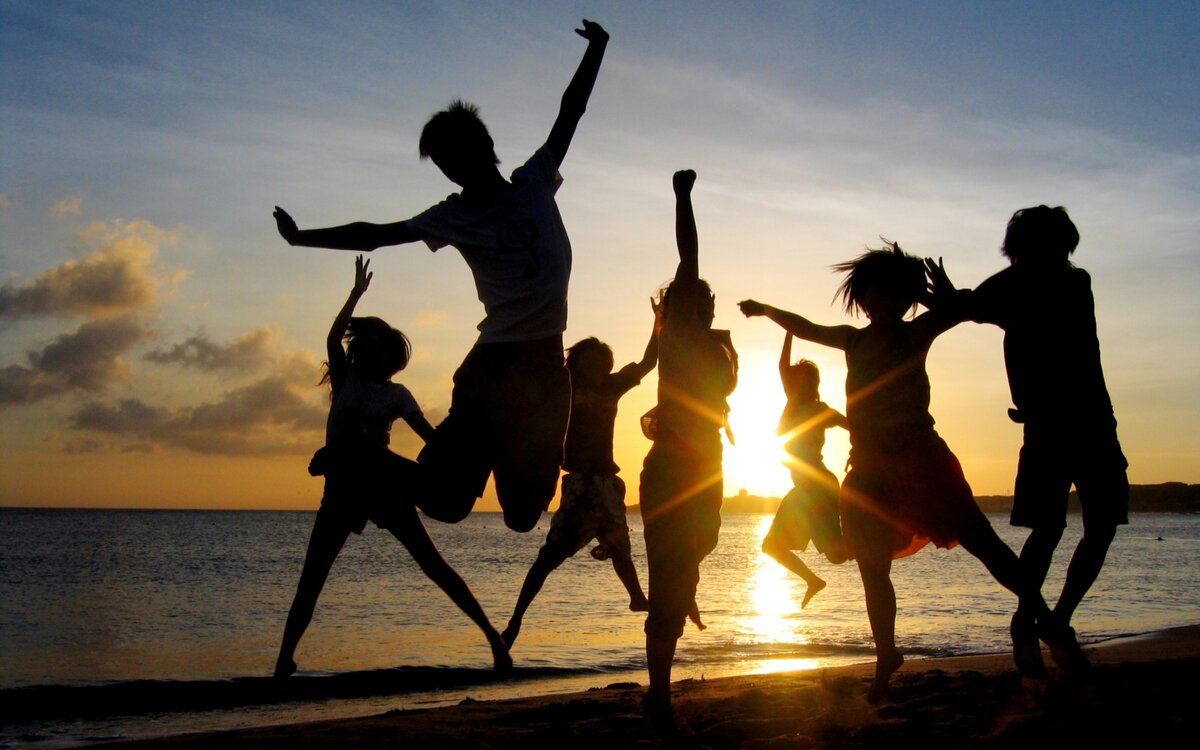      Наверное, каждый человек хоть раз в своей жизни испытывал чувство полной безысходности, состояние отчаяния, уныния, бессмысленности своего существования. В такие минуты, как правило, как-то сами собой опускаются руки, ничего не хочется делать и никуда не хочется идти.  