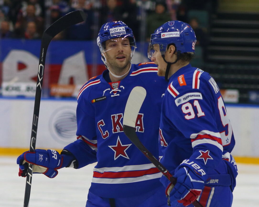 Петербургский СКА обыграл хабаровский "Амур" со счетом 3:2
