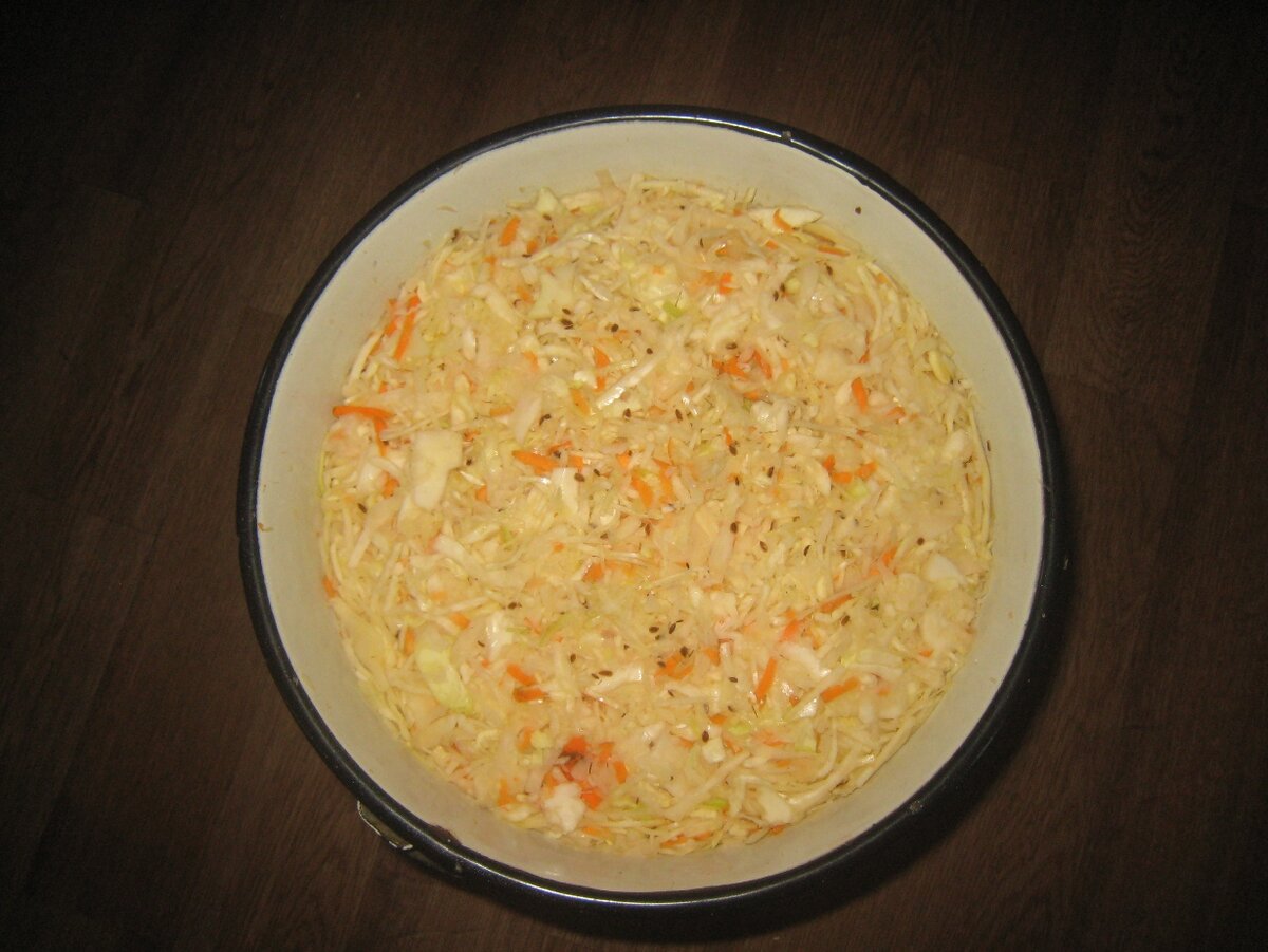 Квашеная капуста со свеклой и морковью (рецепт без соли)