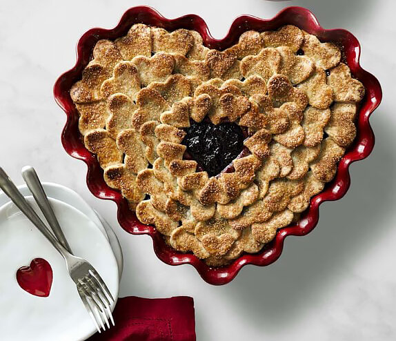 Керамическая форма бренда EMILE HENRY для выпечки пирогов, кексов и тартов.