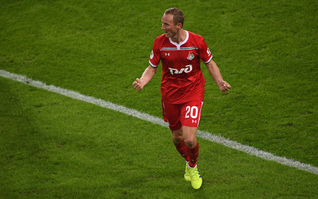 А ведь еще месяц назад его сватали в другую команду