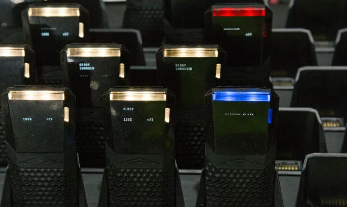 StrongArm на зарядке