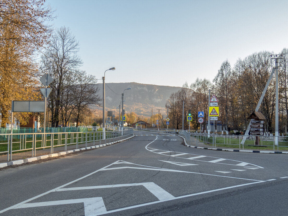 Дорога на Мезмай, станица Нижегородская. Листайте =>
