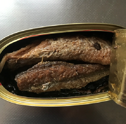 Пробую рыбные консервы в Китае: что не так?