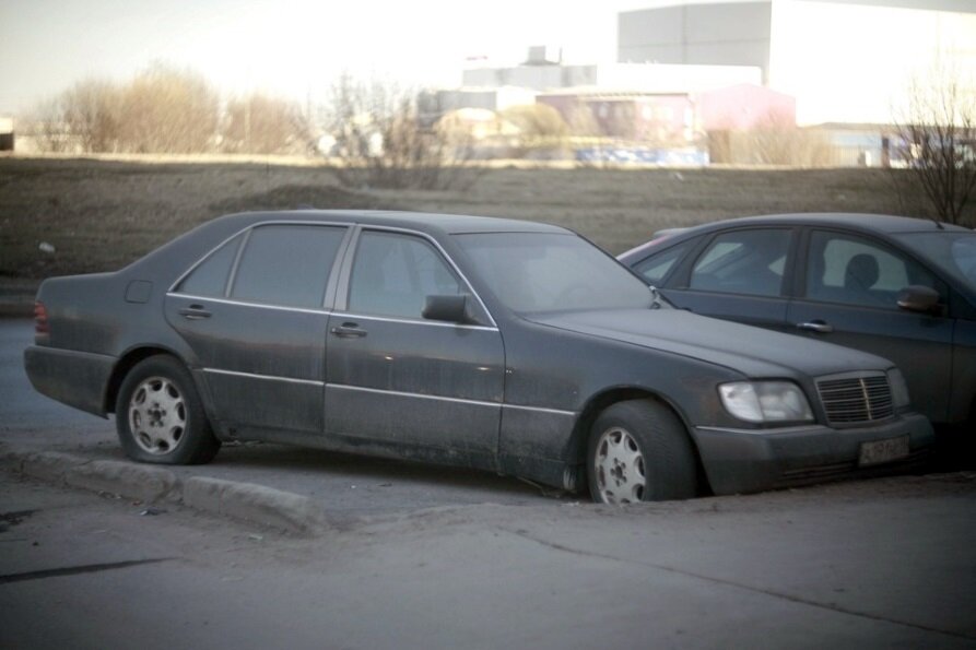 Заброшенный Мерседес