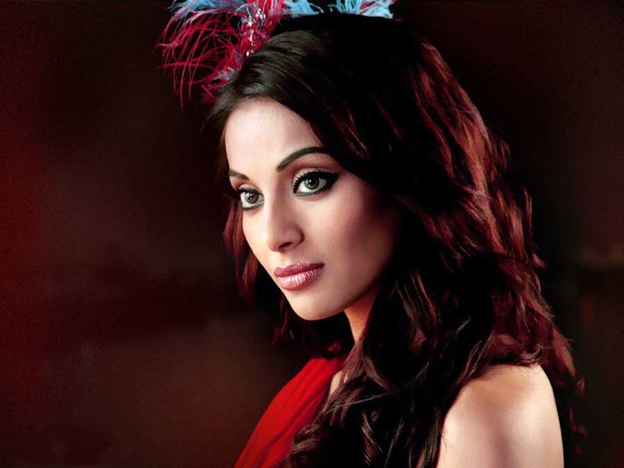 Бипаша Басу