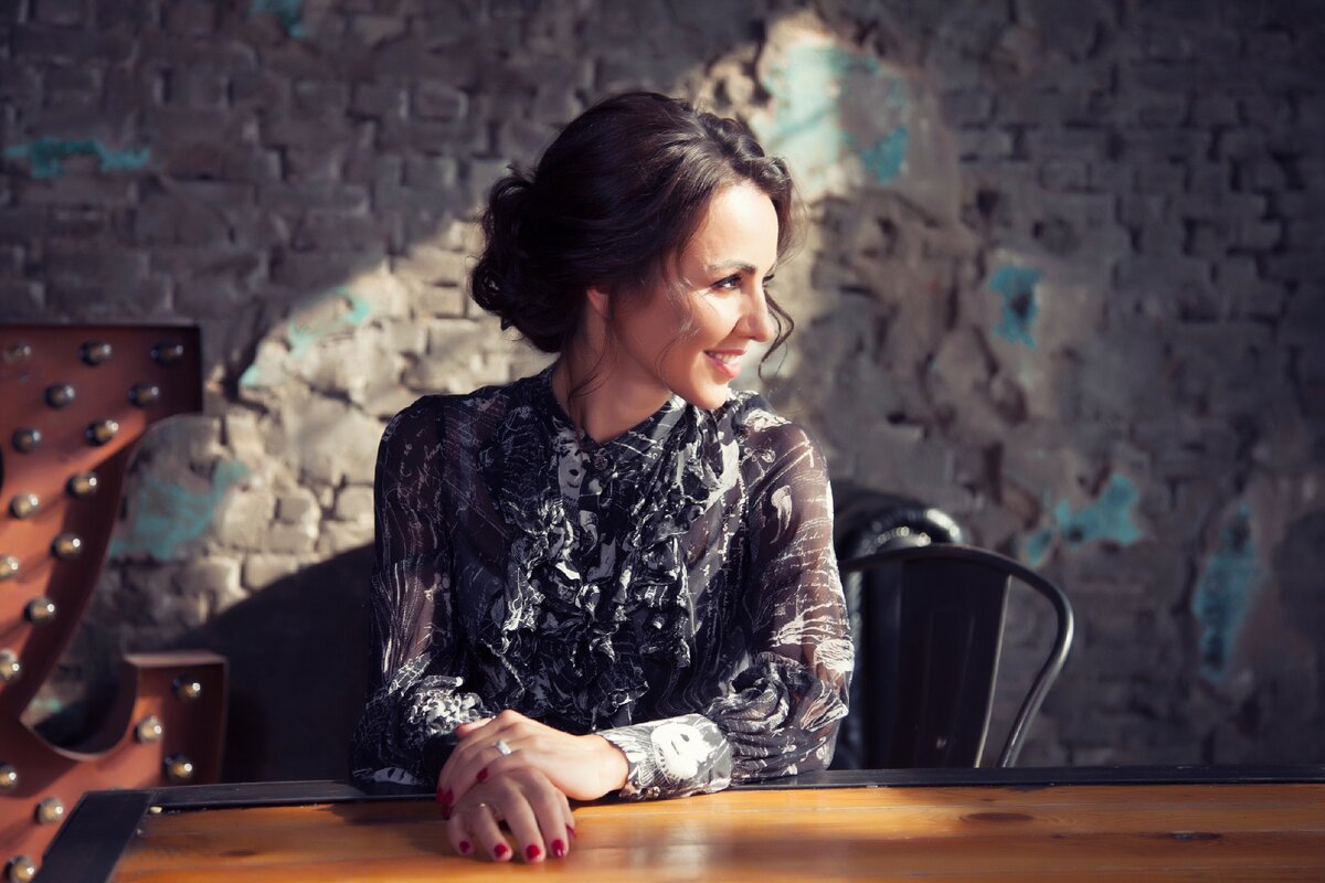 Юлия Хадарцева психолог расстановщик энерготерапевт