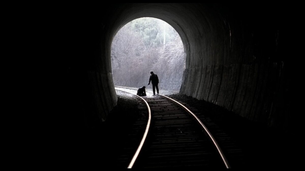 Кадр из фильма "Воспоминание об убийстве" 2003