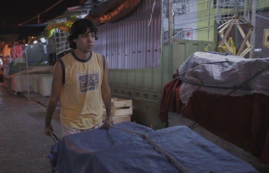 Кадр из свободных источников (7 ящиков" 2012 г.) 