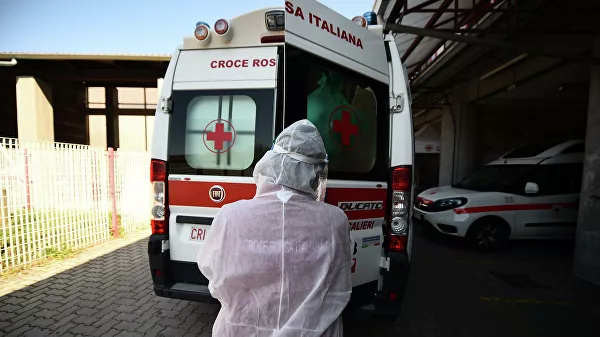 Машина скорой помощи в Италии. Архивное фото