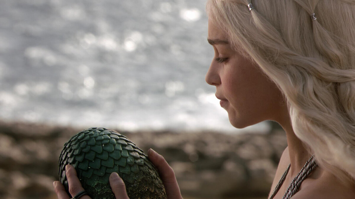 Дейнерис отмечает пасху...