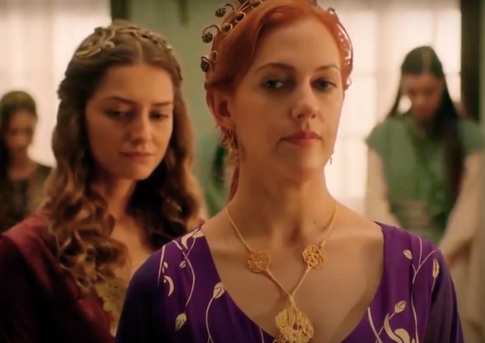 Кадр из сериала "Великолепный век"