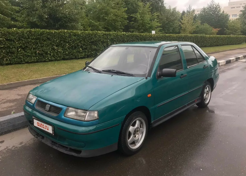 Seat Toledo из начала девяностых прародитель Chery Amulet. Эх... славное было время