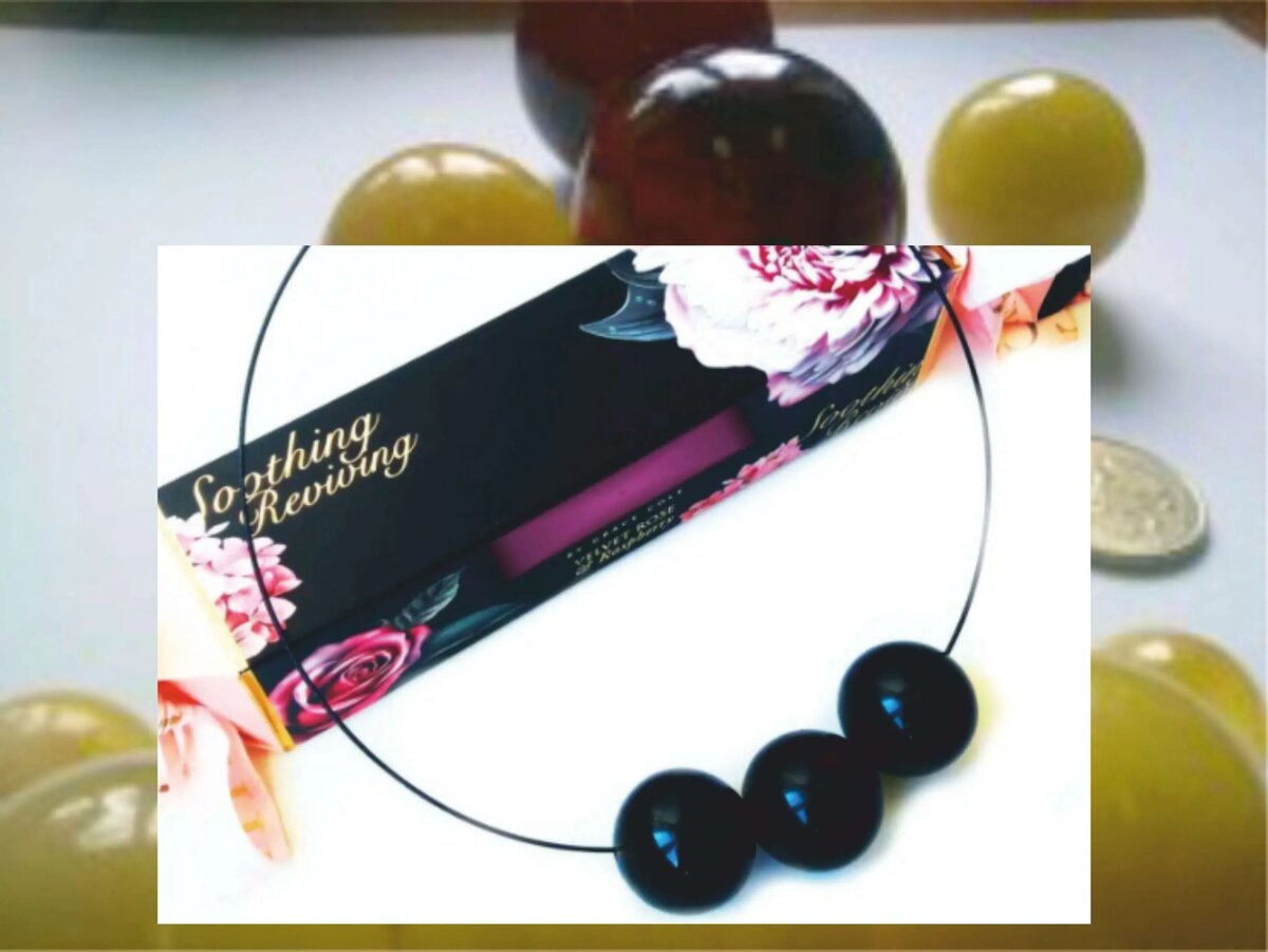 подвеска с черным янтарем