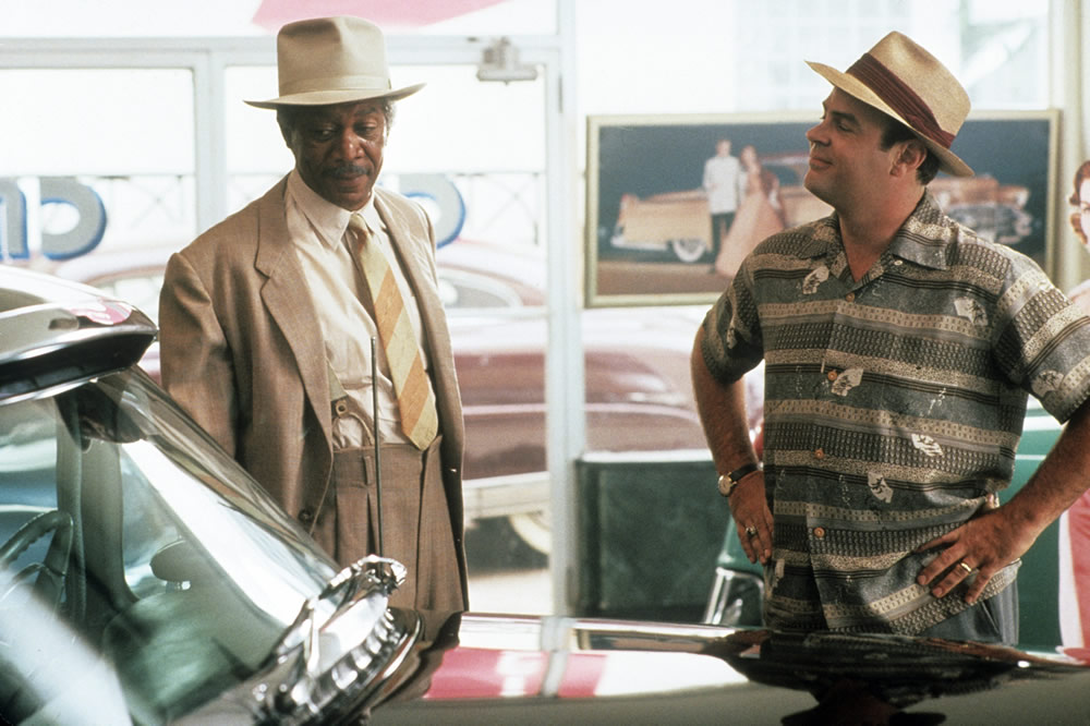 в кадре Морган Фримен и Дэн Экройд