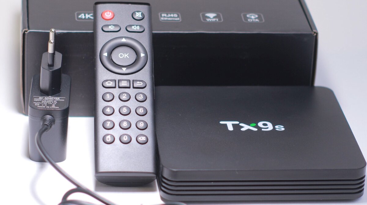 Игровая приставка tx9 pro android tv Игровая приставка tx9 pro android tv