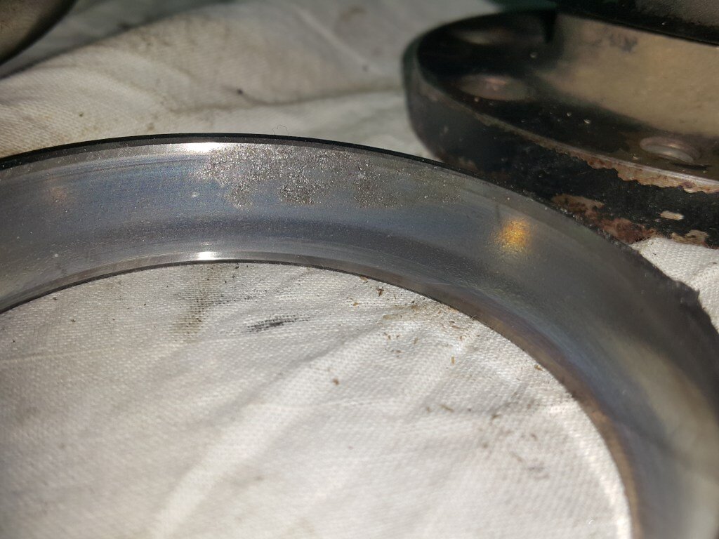 Износ наружной обоймы конического подшипника дифференциала мкпп.