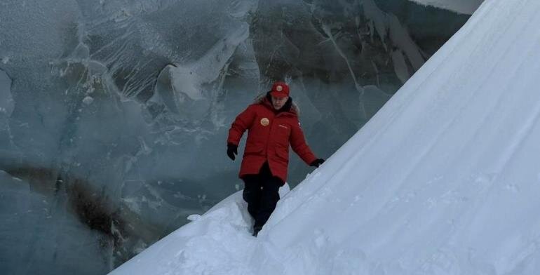 Подготовка беспрецедентной антарктической экспедиции Путина началась в конце его второго президентского срока.