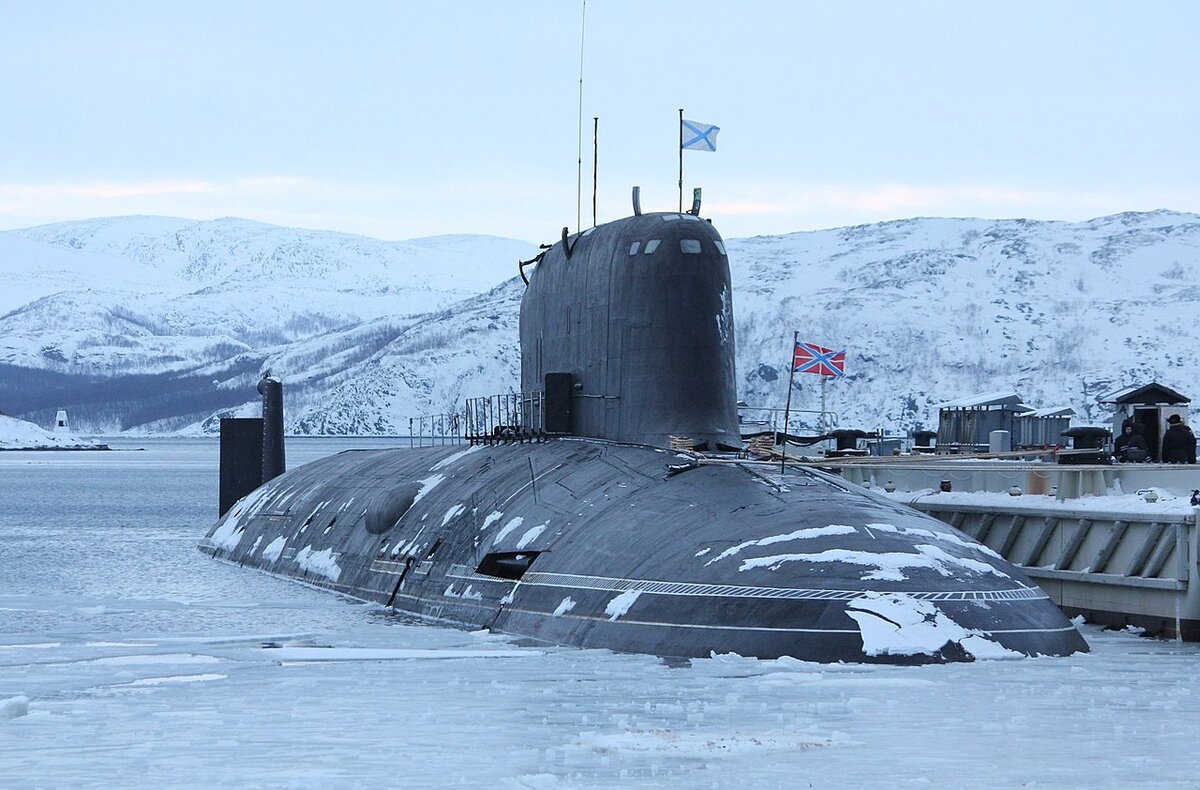 К-560 «Северодвинск» — российская многоцелевая атомная подводная лодка с крылатыми ракетами 4-го поколения