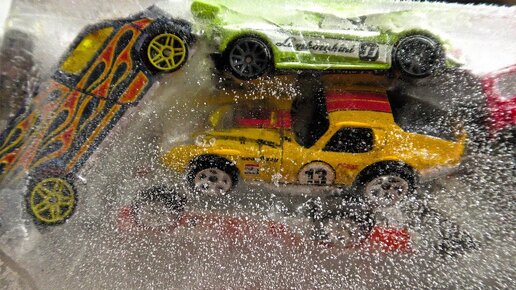 Toy cars best sale in the water