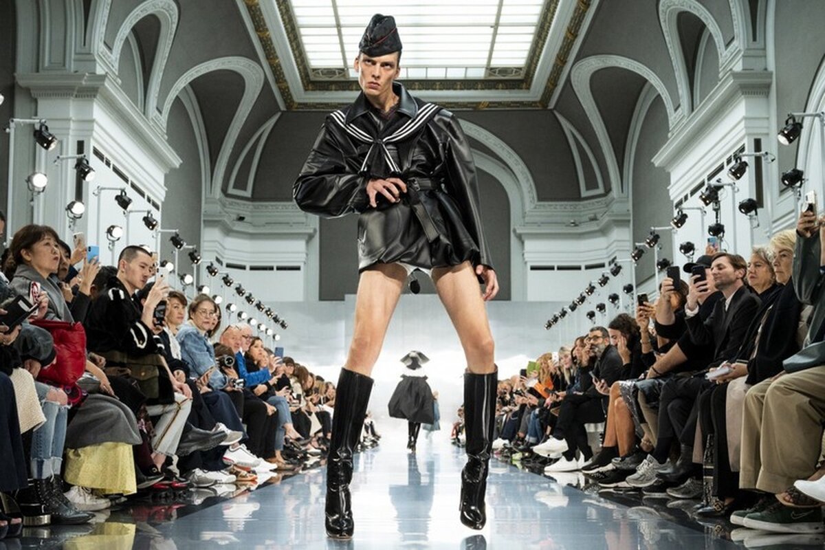 Леон Дам на показе Maison Margiela
