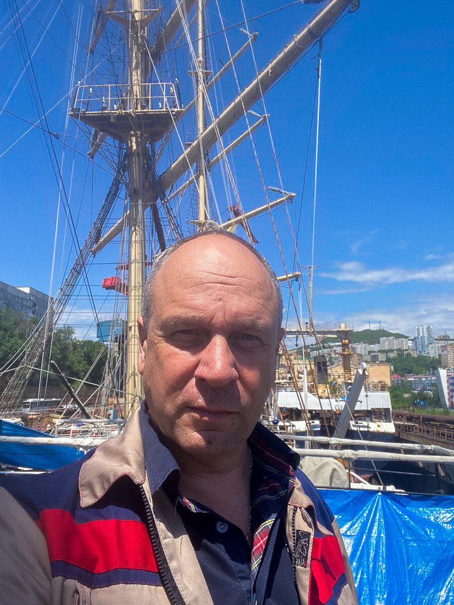 Владелец судоремонтного цеха Александр Старцев 