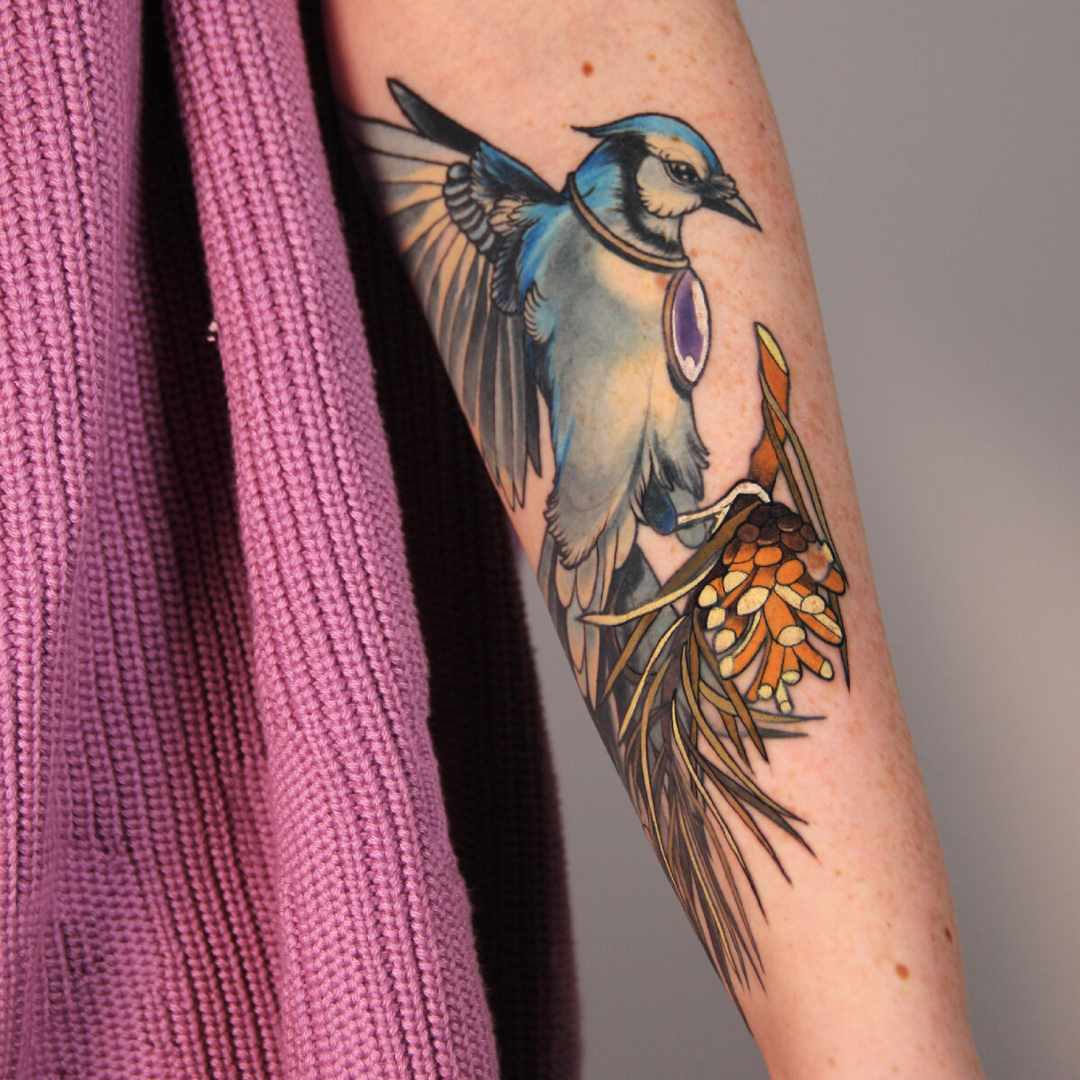 Татуировка выполнена Алиной Ману, мастером тату-студии «KOKOSSTUDIO»