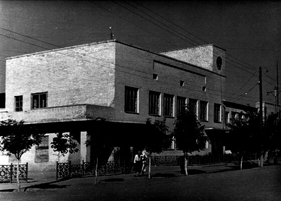 Майкоп улица 3 интернационала. Майкоп ул 3 интернационала 165. Улица третьего интернационала 111 майкоп. Г. Трубчевск улица 3 интернационала.