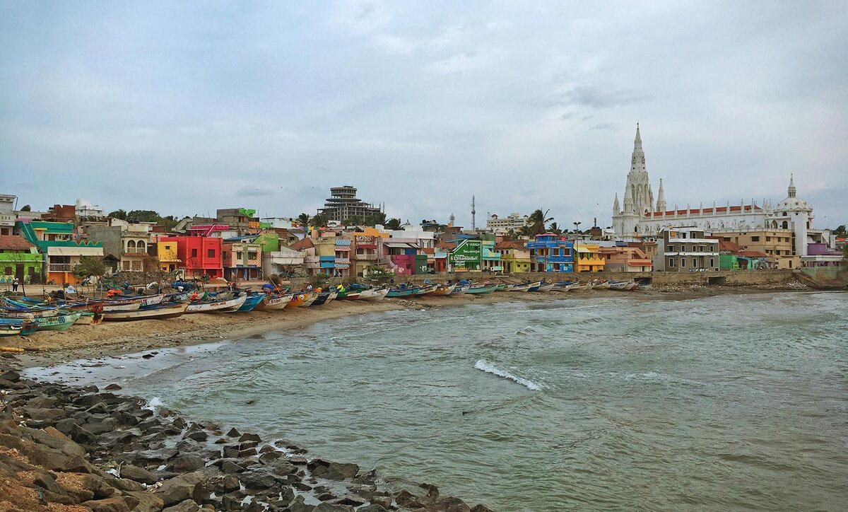Каньякумари: море всегда в волнении, но купаться приятно (фото: Мария Юрчак)