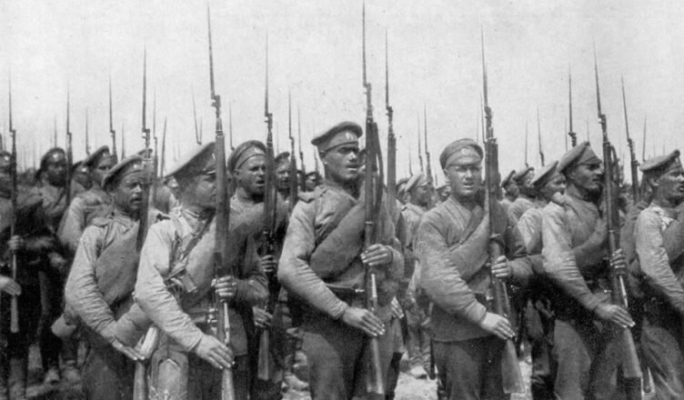 Неужели русские солдаты времен Первой мировой войны были трусливее советских воинов? Источник иллюстрации: http://history-doc.ru