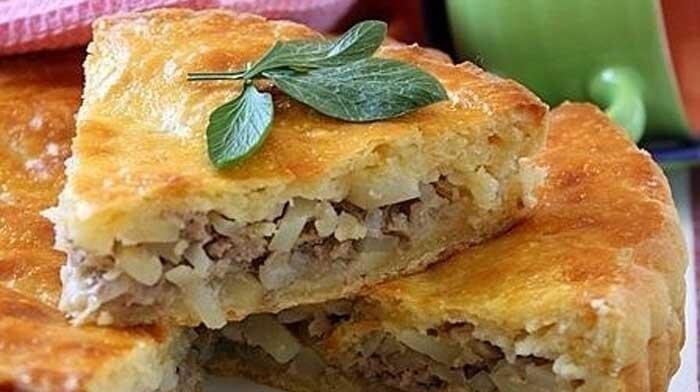 Очень быстрый пирог с рисом, яйцами и сыром