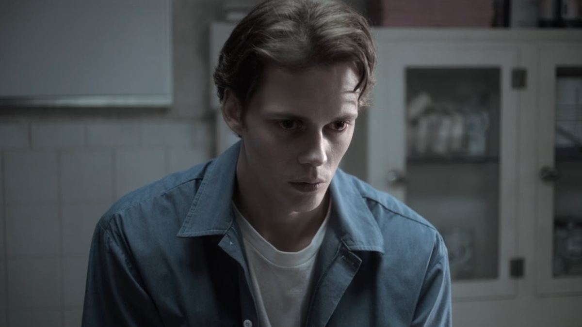 Касл рок. Билл Скарсгард. Bill Skarsgård Castle Rock