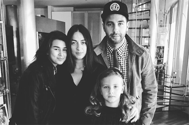 Иван Ургант с семьей  