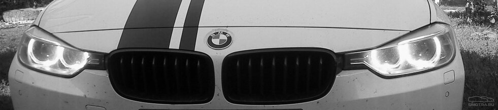 Это обычная BMW 320d, но полосы сразу делают её необычной.