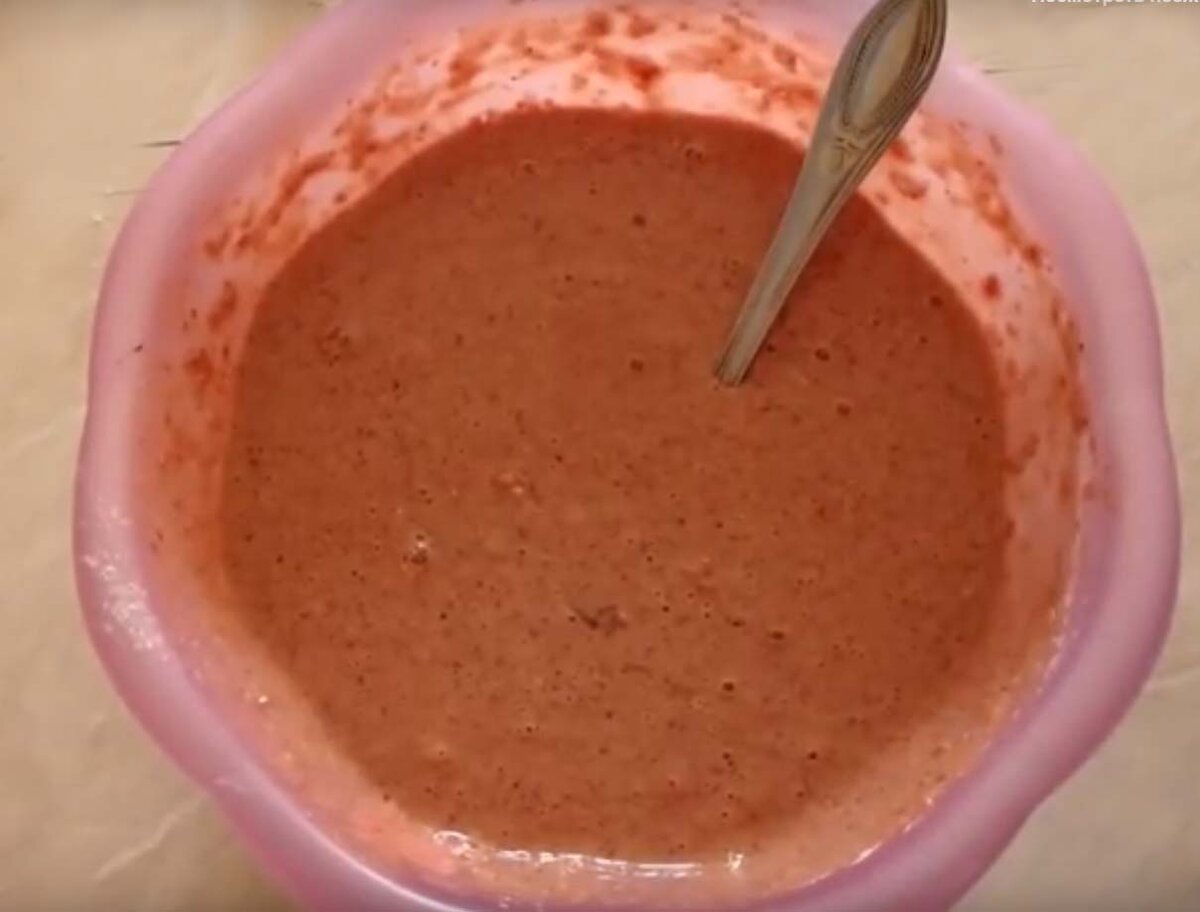 Вот такое вот тесто на оладьи должно получиться. 