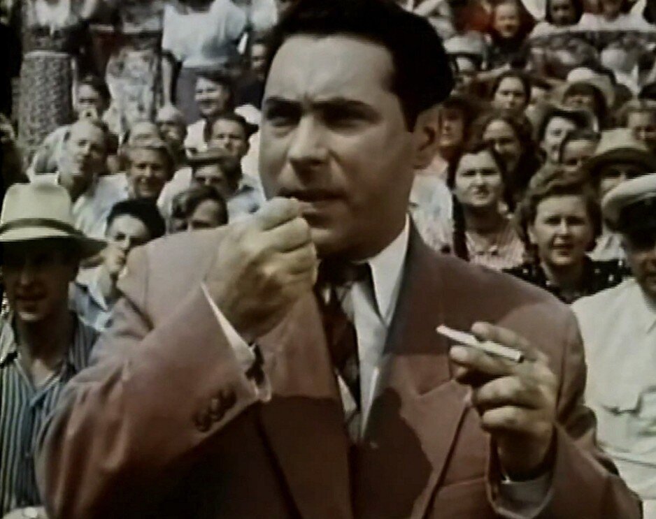 Кадр из фильма «Тарапунька и Штепсель под облаками», 1953 г.