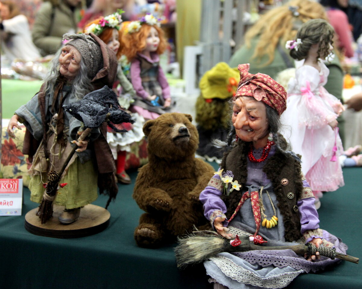 Ярмарка кукол на тишинке. Выставка авторской куклы. Ярмарка кукол. Ярмарка кукол. Выставка кукол ручной работы.