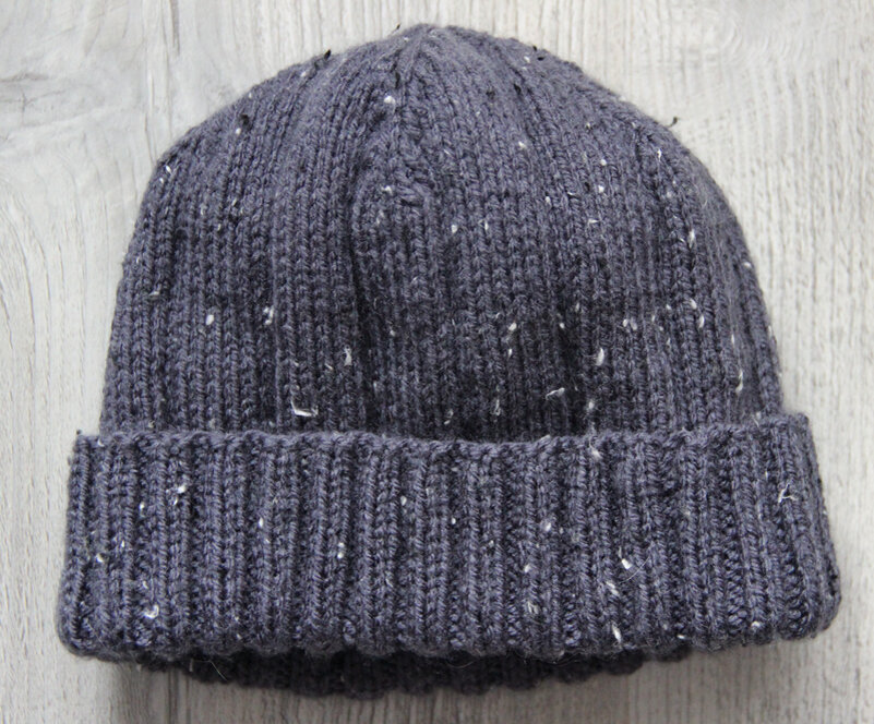 Шапочка из Bravo. Из той же пряжи связано платье.