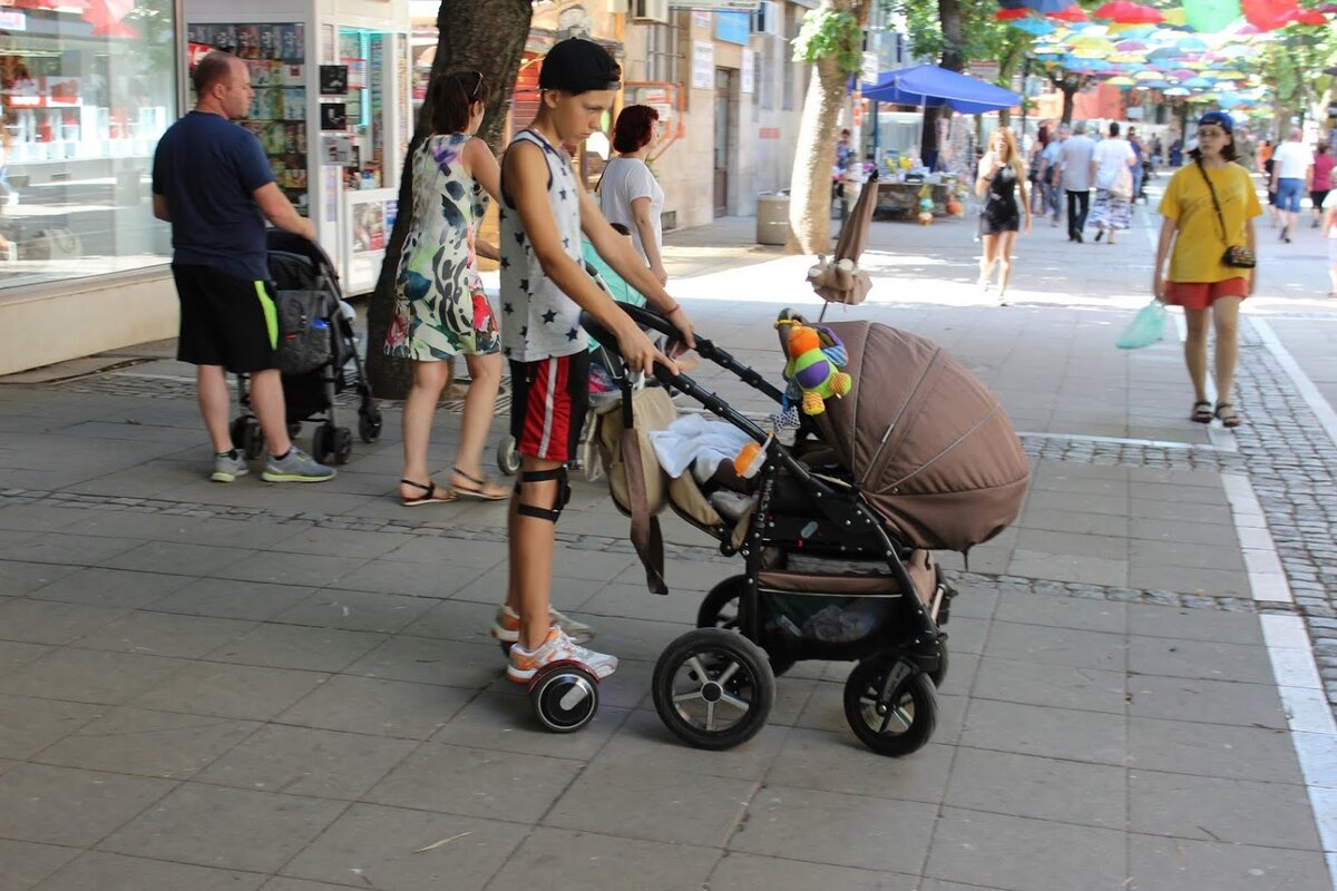 Пешеходная улица в Благоевграде. Июль 2016 г.