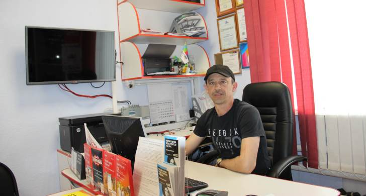 Сергей Корхов, установщик приемного спутникового оборудования из Ольховатского района Воронежской области