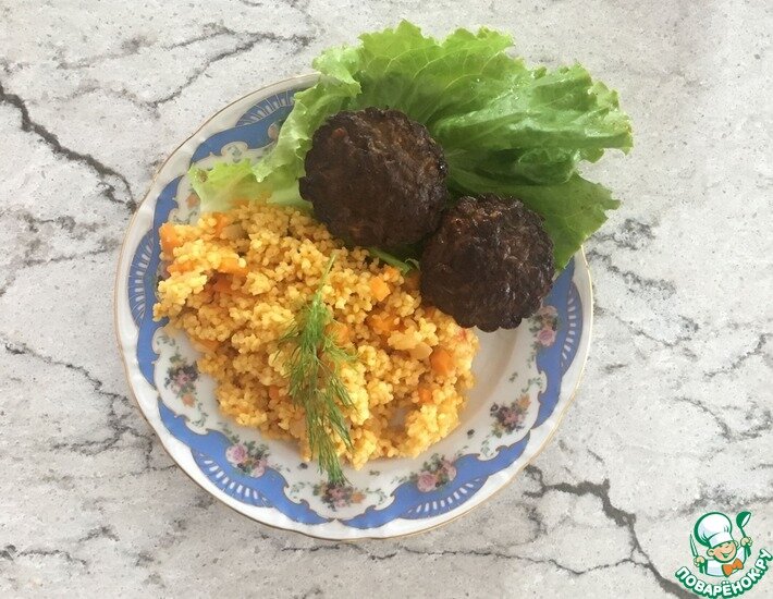 Захотелось как-то разнообразить гарниры и порадовать домашних чем-то несложным и оригинальным. И, конечно, вкусным. Так родился этот яркий гарнир. На сайте есть рецепты очень вкусных блюд из пшена. Предлагаю свой вариант. Надеюсь, кому-то приглянется и будет полезен.